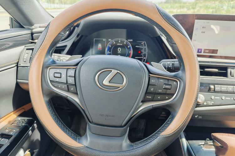 Used Lexus ES 2023 200 Excellence Edition Steering Wheel