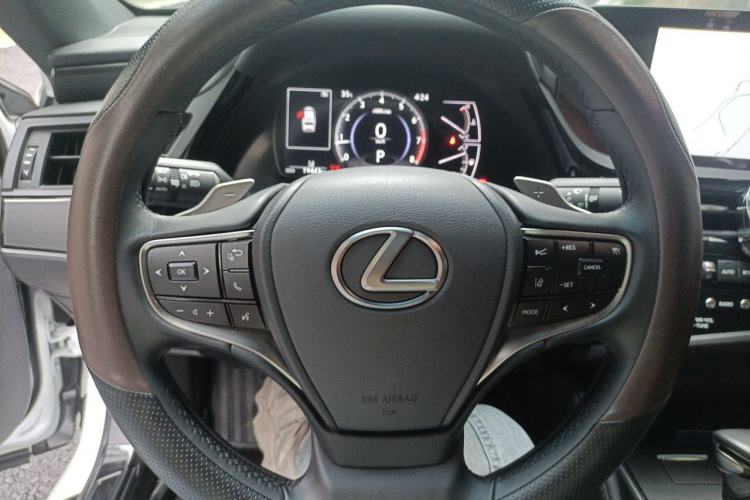 Used Lexus ES 2023 200 Excellence Edition Steering Wheel