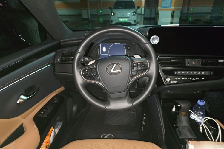 Used Lexus ES 2023 200 Excellence Edition Steering Wheel