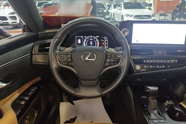 Used Lexus ES 2023 200 Excellence Edition Steering Wheel