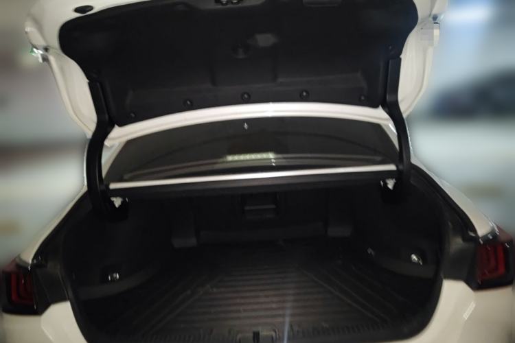 Used Lexus ES 2023 200 Excellence Edition Trunk