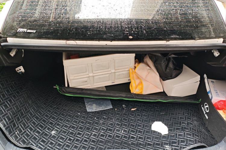 Used Lexus ES 2023 260 Excellence Edition Trunk
