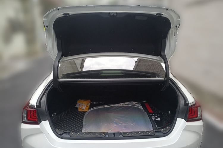 Used Lexus ES 2023 200 Excellence Edition Trunk