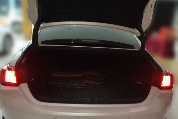Used Lexus ES 2023 200 Excellence Edition Trunk