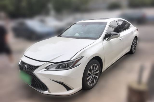 Used Lexus ES 2023 200 Excellence Edition