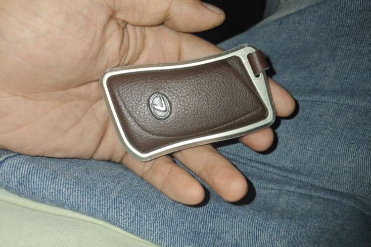 Used Lexus ES 2023 200 Excellence Edition Vehicle Key