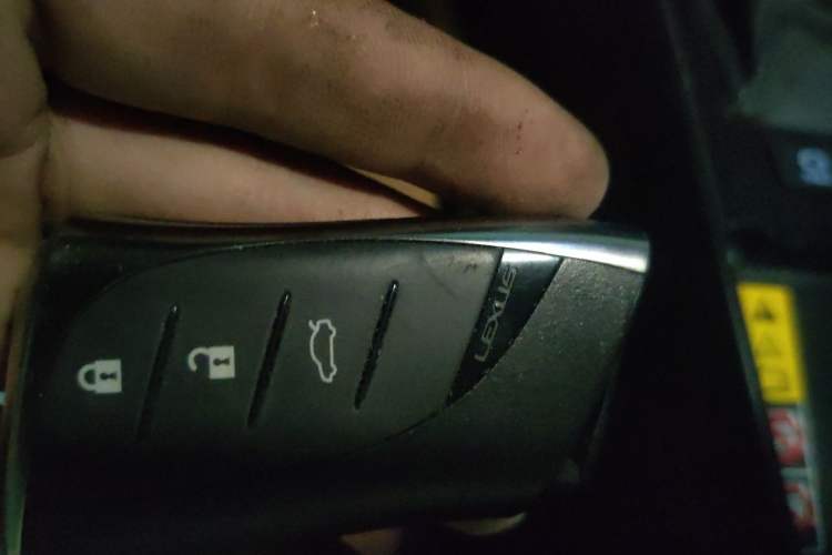 Used Lexus ES 2023 200 Luxury Edition Vehicle Key