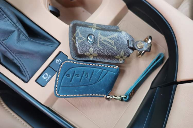 Used Lexus ES 2023 200 Excellence Edition Vehicle Key
