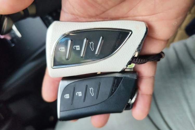 Used Lexus ES 2023 200 Excellence Edition Vehicle Key