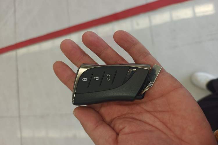 Used Lexus ES 2023 200 Excellence Edition Vehicle Key