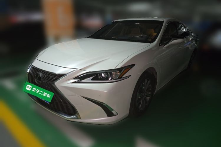 Used Lexus ES 2023 200 Excellence Edition Guazi used car, China used car export, Used car for sale, Used  cars, Cheapest cars for sale