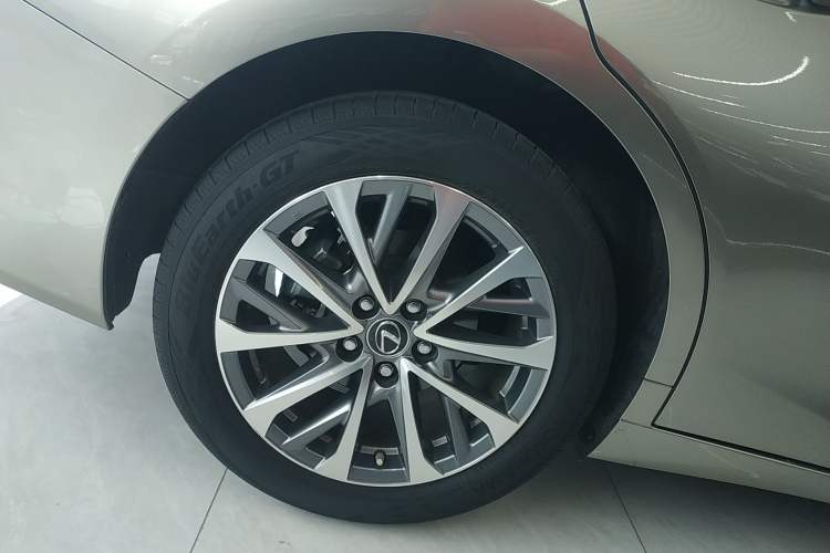 Used Lexus ES 2023 200 Excellence Edition Exterior 5