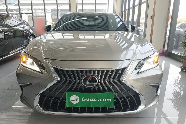 Used Lexus ES 2023 200 Excellence Edition Front