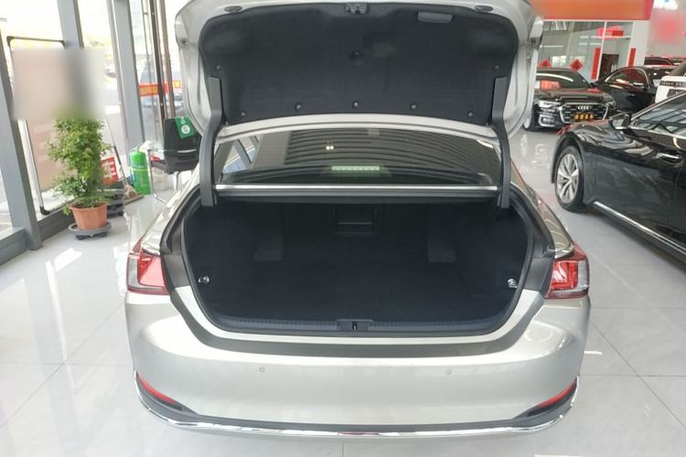 Used Lexus ES 2023 200 Excellence Edition Trunk
