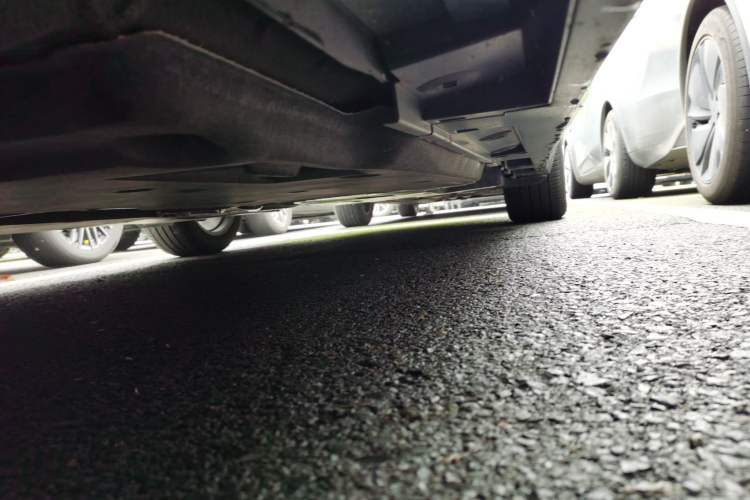 Used Lexus ES 2024 200 Premium Edition Chassis Front Left