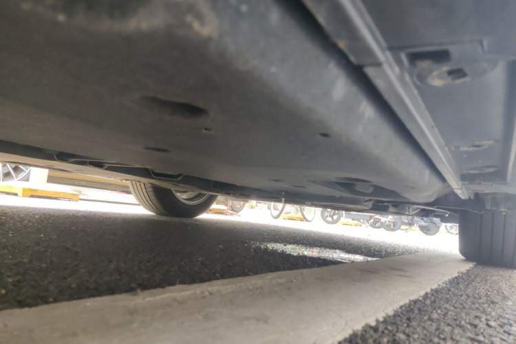 Used Lexus ES 2024 200 Premium Edition Chassis Front Right