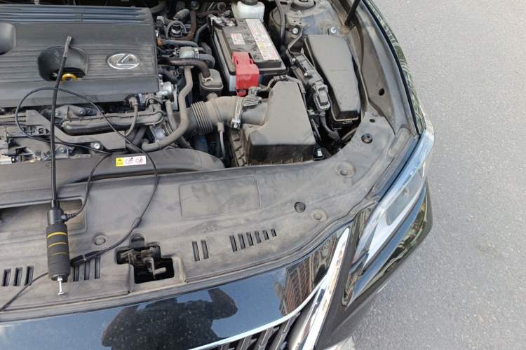 Used Lexus ES 2024 200 Premium Edition Engine Bay Left