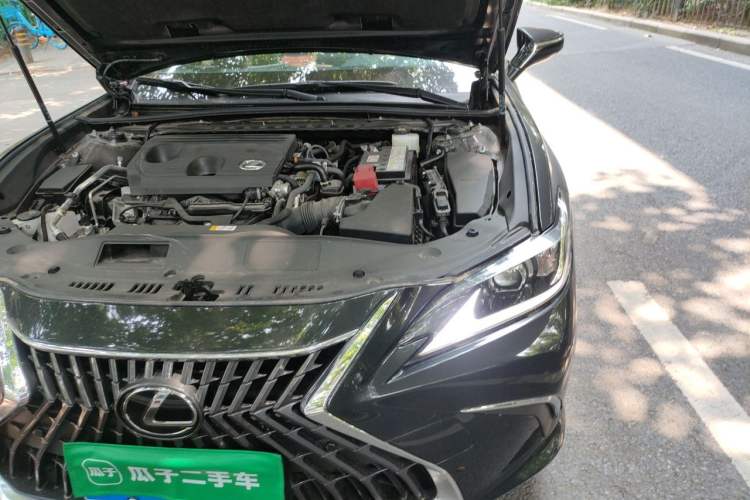 Used Lexus ES 2024 200 Premium Edition Engine Bay Left
