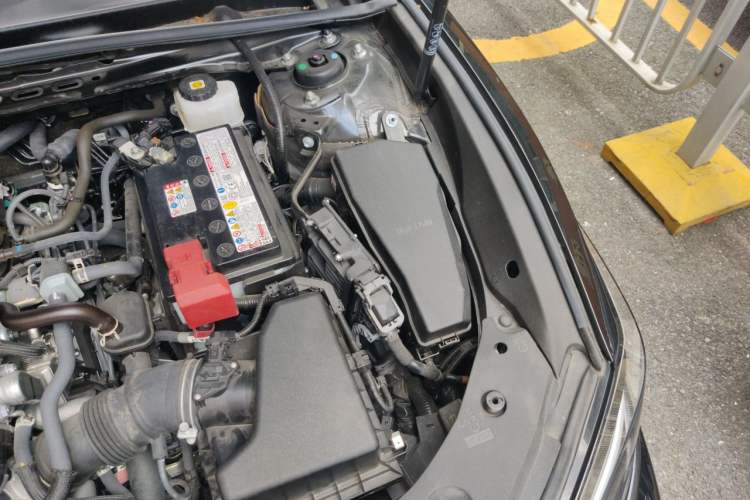 Used Lexus ES 2024 200 Premium Edition Engine Bay Left