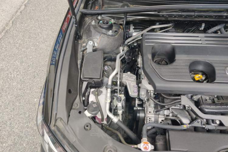 Used Lexus ES 2024 200 Premium Edition Engine Bay Right