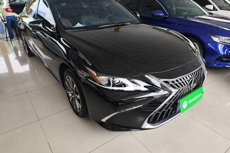 Used Lexus ES 2024 200 Premium Edition Exterior 1