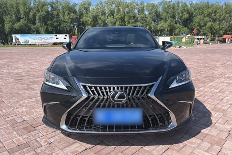 Used Lexus ES 2024 200 Premium Edition Exterior 1
