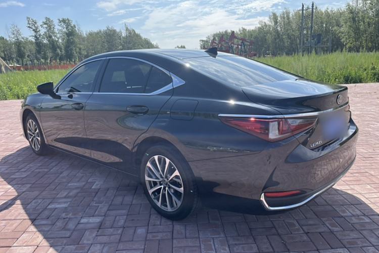 Used Lexus ES 2024 200 Premium Edition Exterior 4