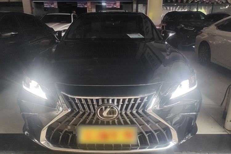 Used Lexus ES 2024 200 Premium Edition Front