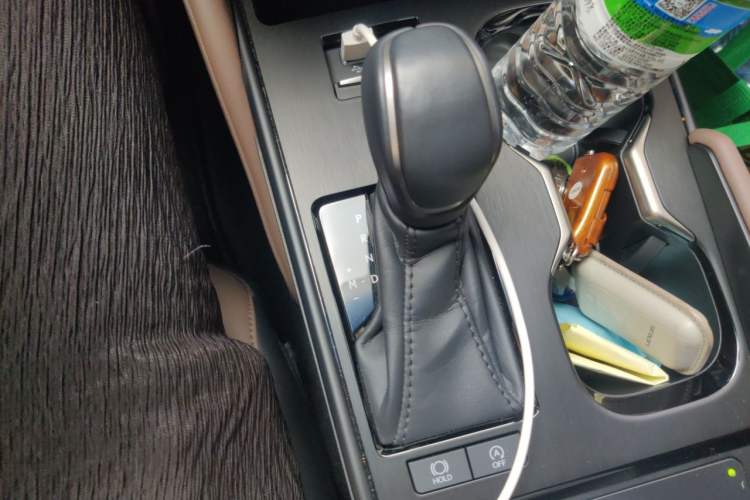 Used Lexus ES 2024 200 Premium Edition Gear Lever