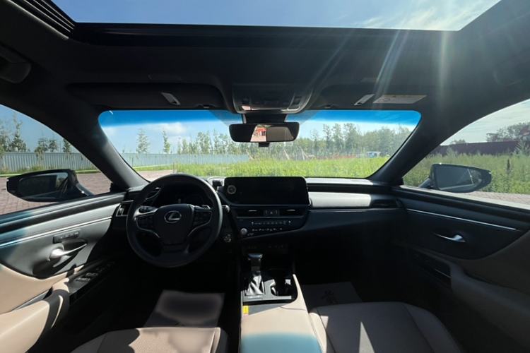 Used Lexus ES 2024 200 Premium Edition Interior 1