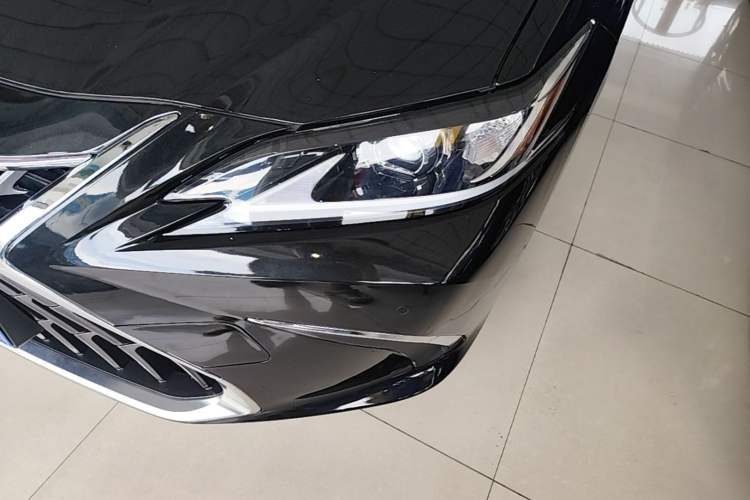 Used Lexus ES 2024 200 Premium Edition Left Front Headlight