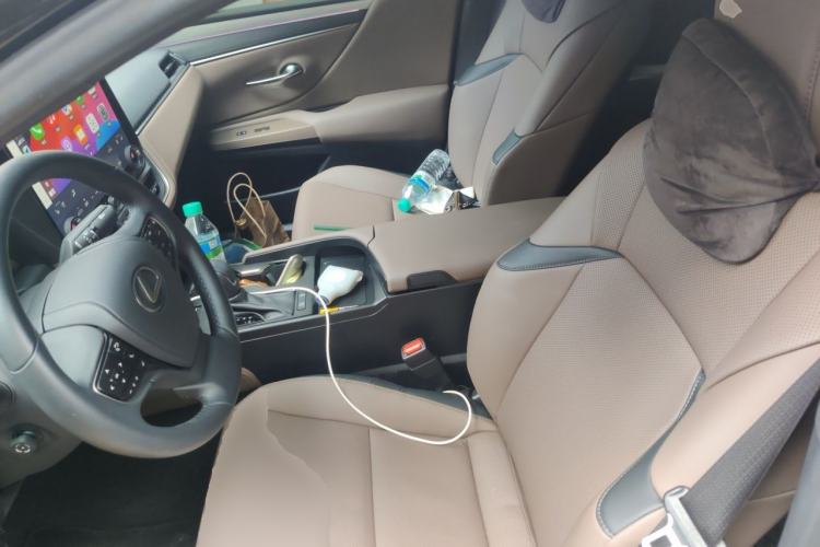 Used Lexus ES 2024 200 Premium Edition Left Front Seat