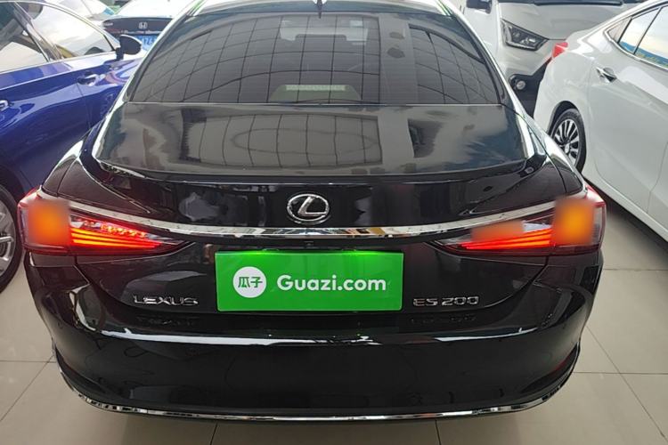 Used Lexus ES 2024 200 Premium Edition Rear