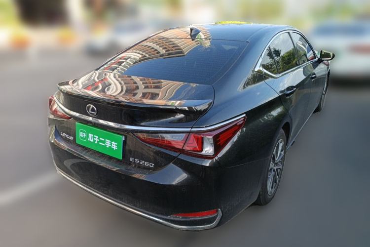Used Lexus ES 2024 200 Premium Edition Rear Right 45 Deg