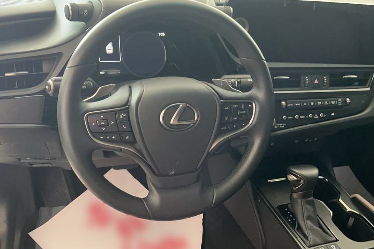 Used Lexus ES 2024 200 Premium Edition Steering Wheel