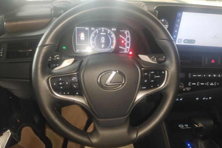 Used Lexus ES 2024 200 Premium Edition Steering Wheel