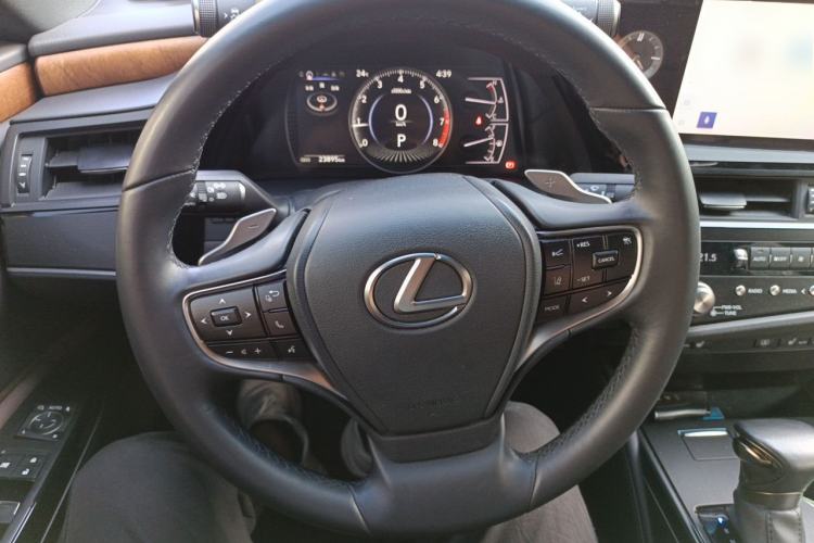 Used Lexus ES 2024 200 Premium Edition Steering Wheel