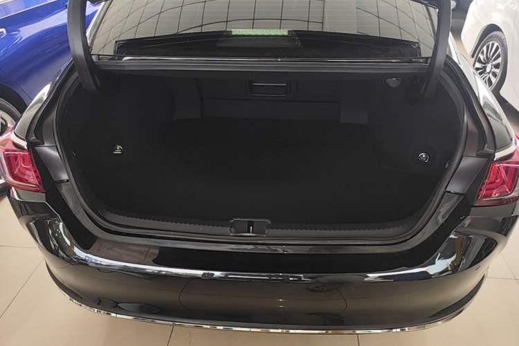 Used Lexus ES 2024 200 Premium Edition Trunk