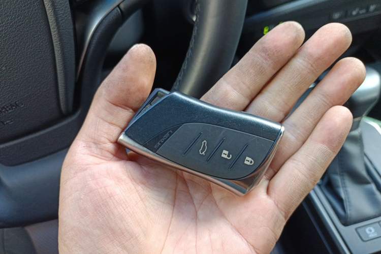 Used Lexus ES 2024 200 Premium Edition Vehicle Key
