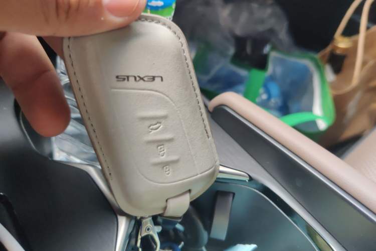 Used Lexus ES 2024 200 Premium Edition Vehicle Key