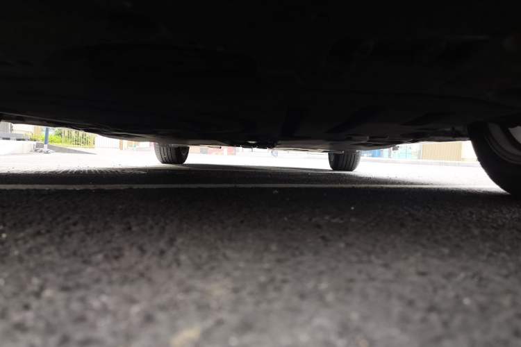 Used Lexus ES 2024 200 Premium Edition Chassis Front