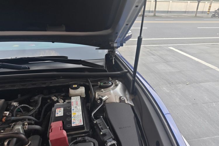 Used Lexus ES 2024 200 Premium Edition Engine Bay Left