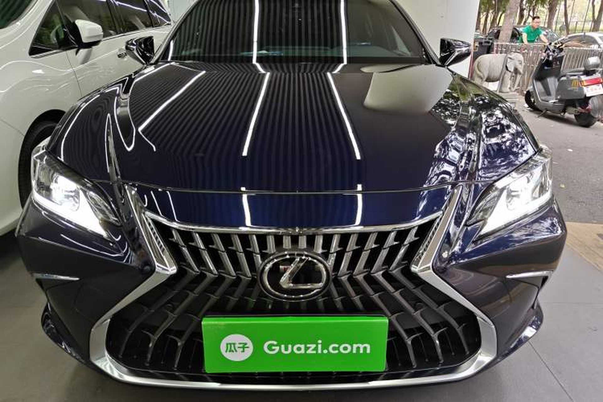 Used Lexus ES 2024 200 Premium Edition Front