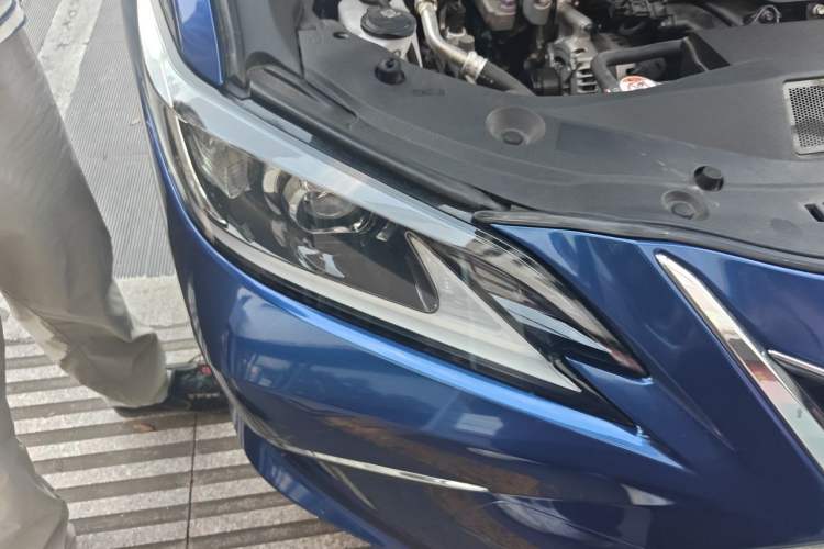 Used Lexus ES 2024 200 Premium Edition Right Front Headlight