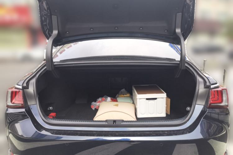 Used Lexus ES 2024 200 Premium Edition Trunk