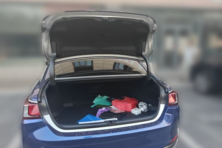 Used Lexus ES 2024 200 Premium Edition Trunk
