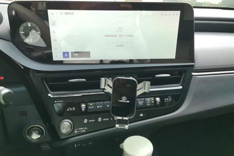 Used Lexus ES 2024 200 Premium Edition Audio And AC Panel