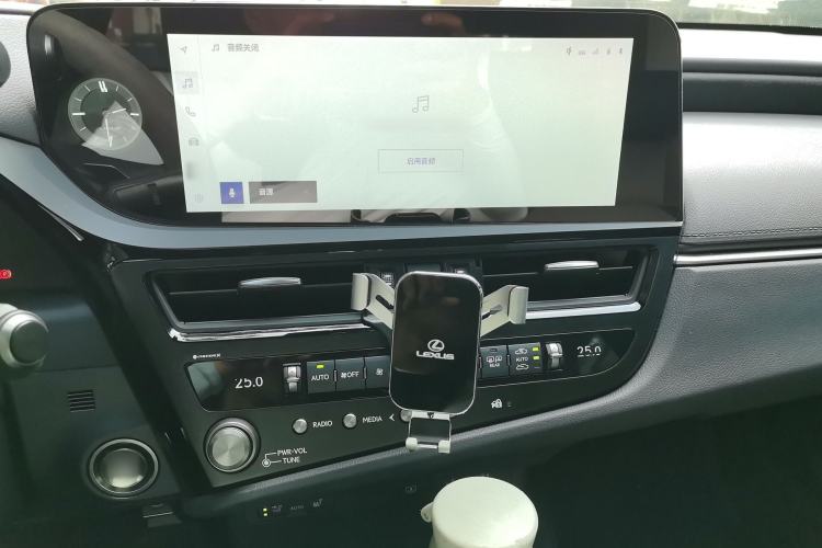Used Lexus ES 2024 200 Premium Edition Audio And AC Panel