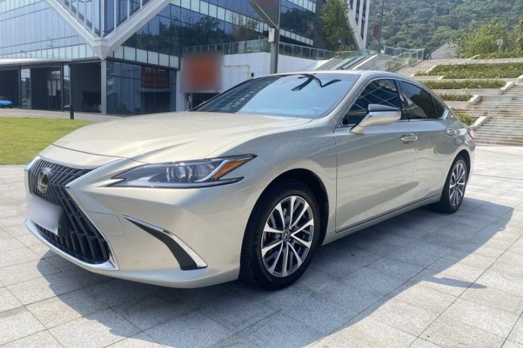Lexus ES 2024 200 Premium Edition