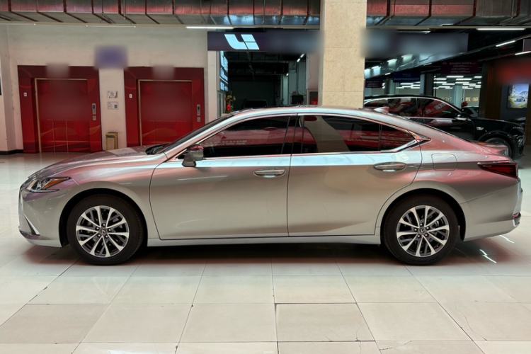 Used Lexus ES 2024 200 Premium Edition Exterior 3